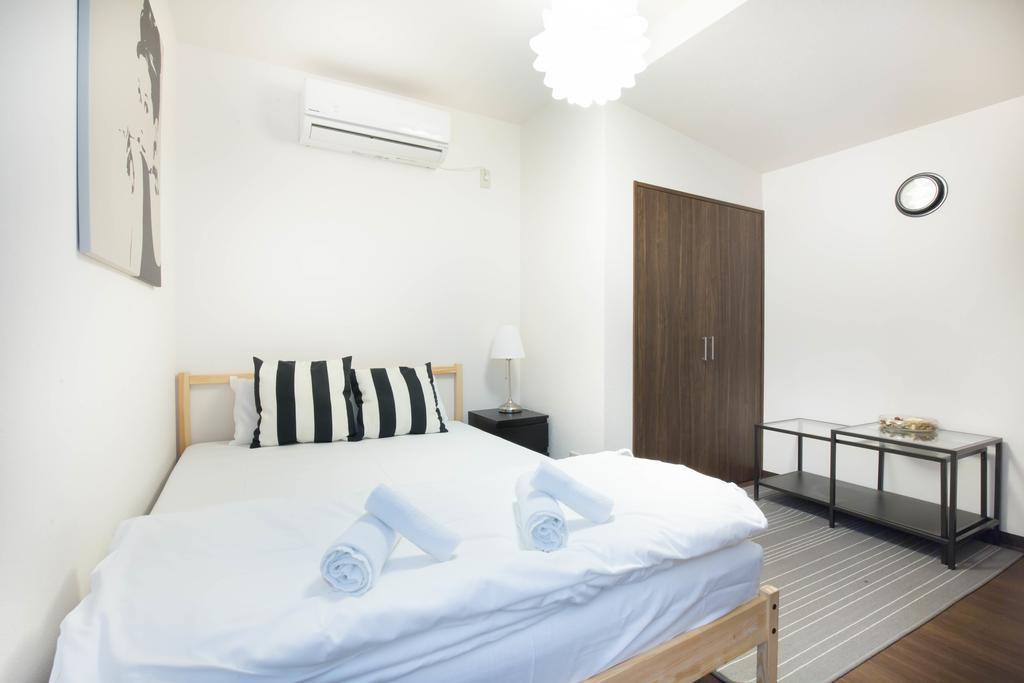 Apartamento Sakuragawa House Osaka Exterior foto